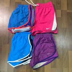 AV-0861 Nike Ladies Shorts