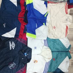 Rompevientos y chaqueta de pista