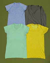 💥 RV2032 Lululemon Tshirts