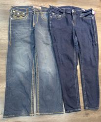 3567 - Jeans rectos y de campana True Religion