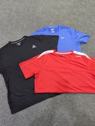 ZV1753 Reebok スポーツ Tシャツ