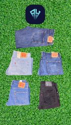 A.Y108 Levi's jean