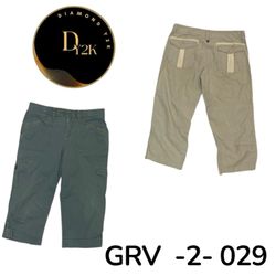 Vintage Y2K Cargo Capri Pants | Classic 2000s Util..