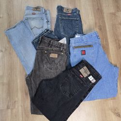 AV-0906 Wrangler Jeans