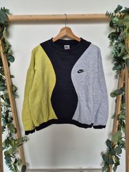 ナイキ オーセンティック ジャンパーをアップサイクルする