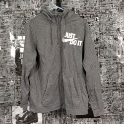 MIX BRANDED SWEATSHIRTS- BUNDLE