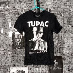 MUSIC T-SHIRTS - BUNDLE 01