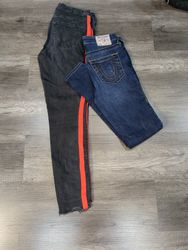 3676 - True Religion Pants.
