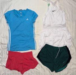 Sportbekleidung , Nike , Adidas