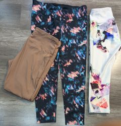 3778 - Under Armour, Old Navy Leggings