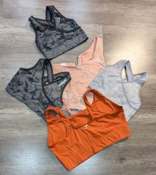 3890 - Gymshark Sports Bra