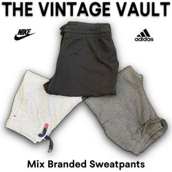 Calças de moletom de marca mista, incluindo Nike, ..