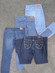 CRZ1966 Ladies Levi’s Jeans