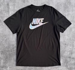 Spezielle Nike T-Shirts
