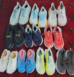 Hoka Sneakers 10 Stück