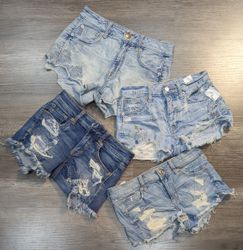 4138 - American Eagle, Abercrombie Shorts