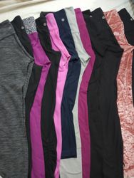 Lululemon leggings, giacca a pezzo unico, t-shirt ..