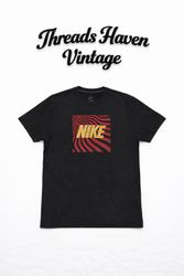 TH # 02 Vintage Nike T-Shirt