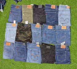 LEVI’S  MINI SHORTS (C 55)