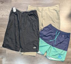 4248 - The North Face, Columbia Shorts