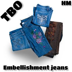 Jeans con decorazioni