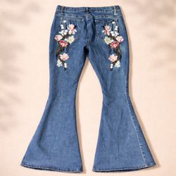 Y2K Flared Women Embellished Embroidered Jeans