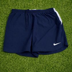 Authentische Nike-Shorts