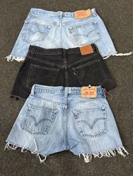 🔥 Levi's Cut Off Shorts
