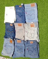 LEVI’S MINI SHORTS (C 66)
