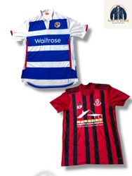 T-shirts de football