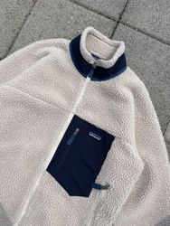 Patagonia fleece jacket