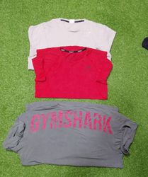 Gymshark Tシャツ