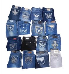 Y2K EMBROIDERED FLARED JEANS