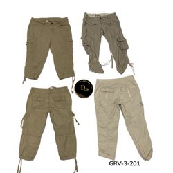 Rare Y2K Cargo Capri Pants – Premium Vintage Colle..