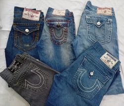 CR7058 Vintage True Religion Men’s Jeans