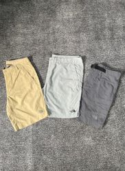 The North Face Shorts - (27/03)