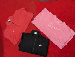 ナイキのスウェットシャツ