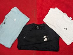 ナイキスウェットシャツ