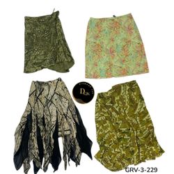 Retro Y2K Poly Skirt – Perfect for Aesthetic Outfi..