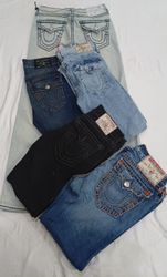 CR7083 Vintage True Religion Men’s Jeans