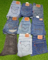 LEVI’S MINI SHORTS (C 97)