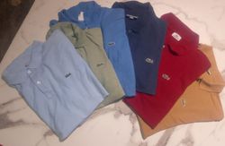 「Lacoste Tシャツ」