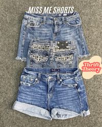 Miss Me Shorts - (02/04)