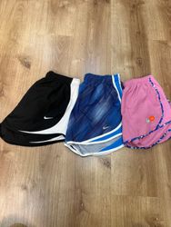 AVG-0381 Nike Ladies Shorts