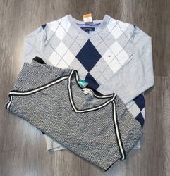 4892 - Tommy Hilfiger Sweaters