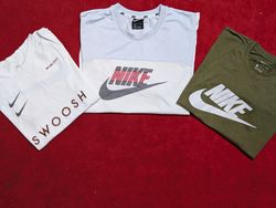 T-shirt Nike