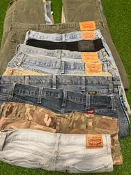 Men’s Jeans & Pants Wrangler & Levi’s 501 Included..