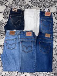 Ladies Levis jeans pants 13 pcs