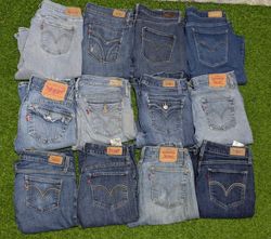 LEVI’S JEANS (B 19)