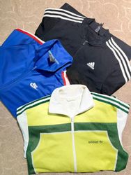 Nike/Adidas Windbreaker